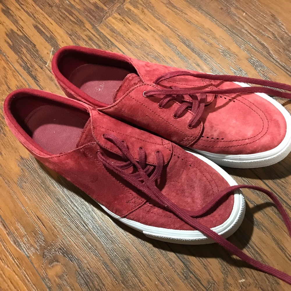 Maroon nike sb stefan janowskis